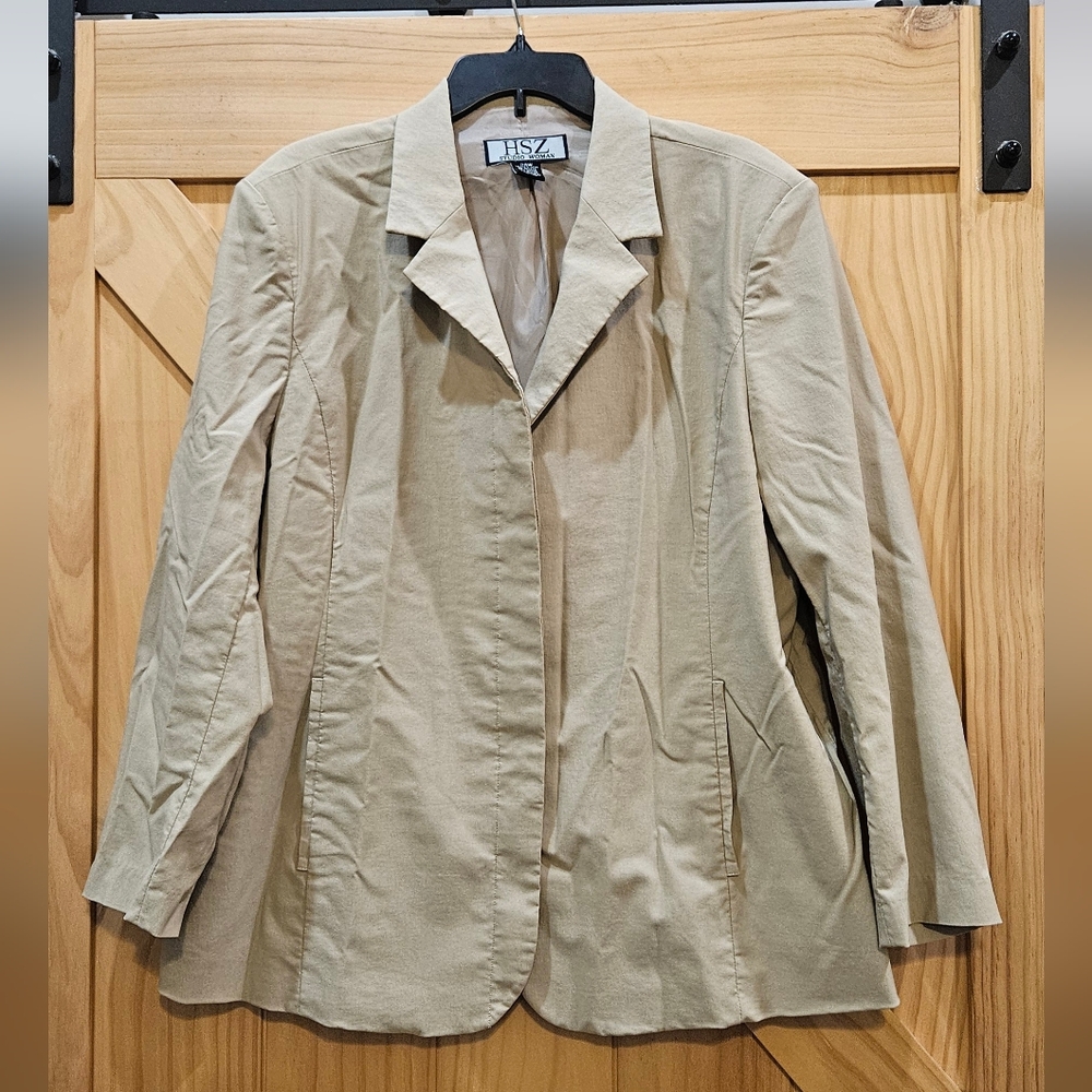 HSZ Studio | Women's Tan Blazer Jacket | 24W